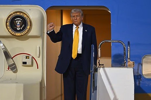 Trump in Japan