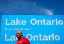 Ontario Premier Installs “Lake Ontario” Sign in Defiance to Trump