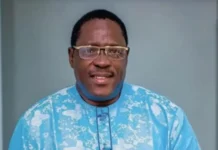 Kwam1 Breaks Down In Tears As News Of Ogogo’s Death Hits