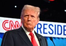 Trump Bans CNN, Politico from White House Press Room